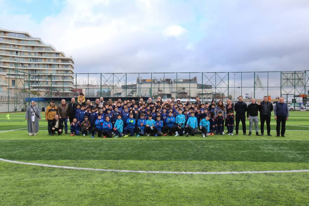 Kurtköyspor kulübü başkanı Önder Akpınar: "Başarılarıyla dolu örnek bir kulübüz" 5