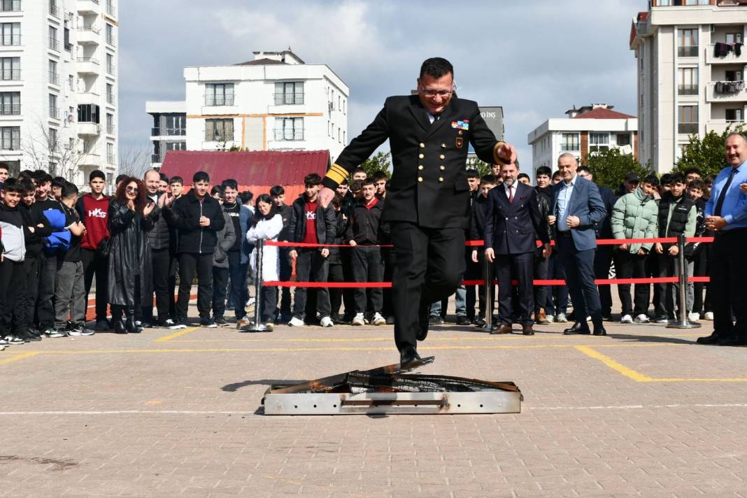 Pendik Kaymakamlığı, AHİSİAD ve Milli Eğitim Müdürlüğü İşbirliği İle Nevruz Bayramı Coşku İle Kutlandı 3