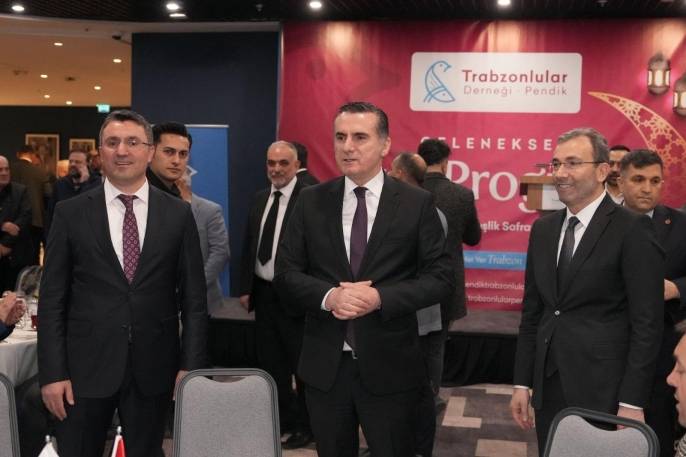 "Bize Her Yer Trabzon Aşkıyla" Pendik Trabzonlular Derneği Hemşehrilerini Aynı Sofrada Buluşturdu 4