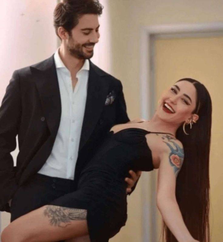 Rasim Ozan Kütahyalı yine gündemi salladı: Melek Mosso'yu fena kızdıracak ' Taşra' yorumu! 4