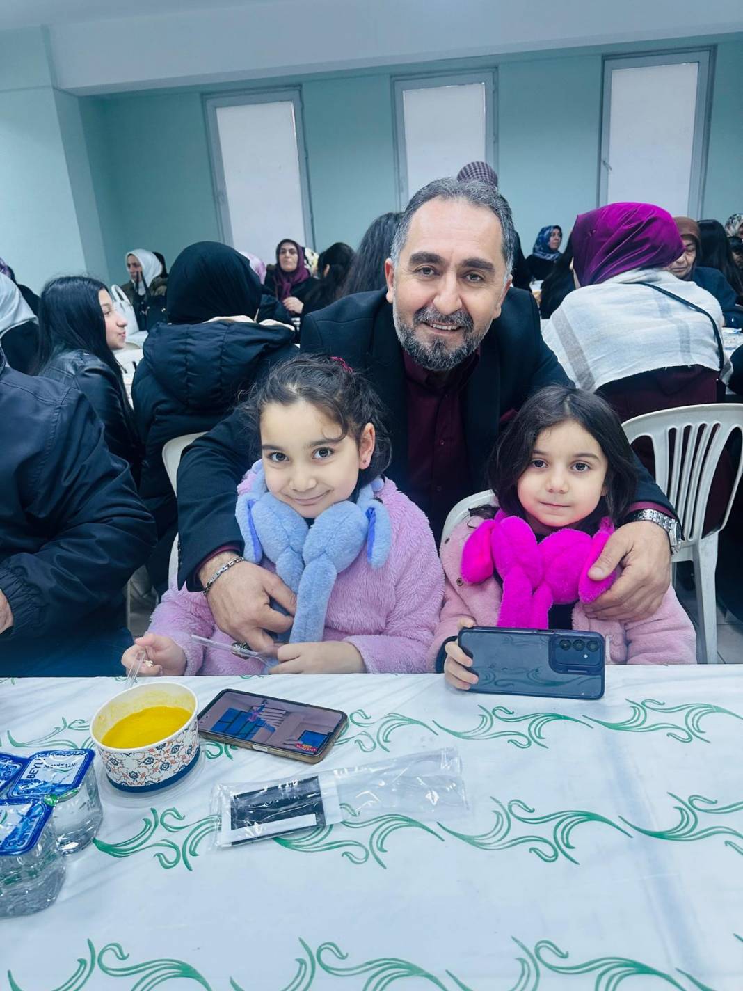 Ardahan Hanak köyü derneğinden hem iftar yemeği hem de 8 Mart kadınlar günü etkinliği 6