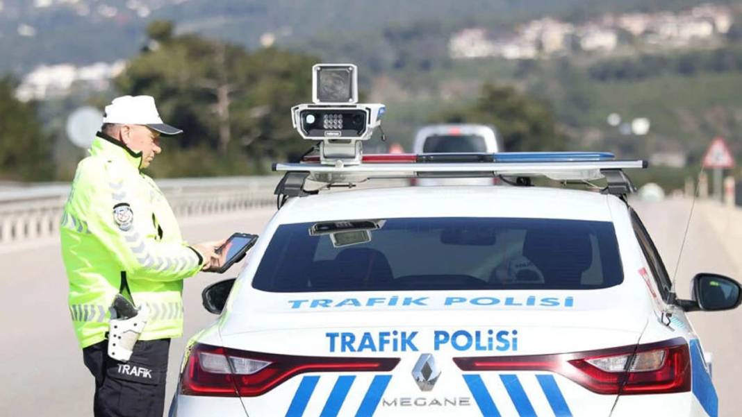 Hız sınırlarında cezalar güncellendi: İşte, 30 bin liraya kadar yükselen o liste! 2