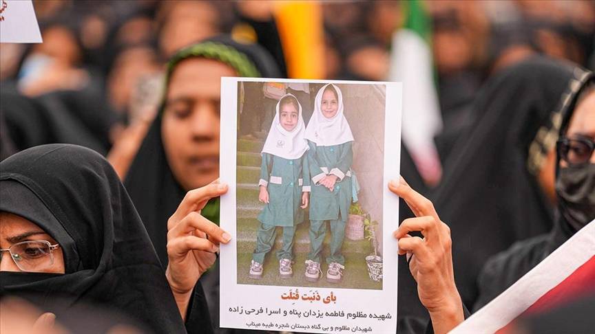 ABD'den İran'daki okul katliamına soruşturma başlatırken BM'den savaş suçu vurgusu 4