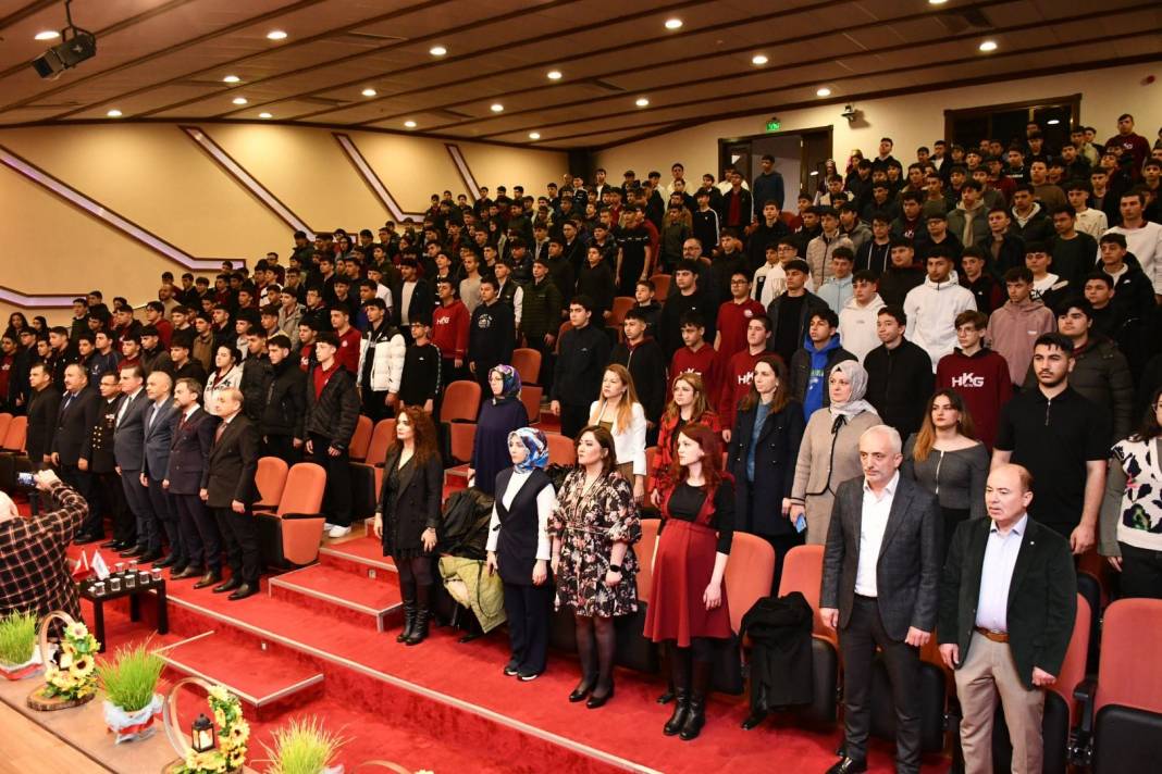 Pendik Kaymakamlığı, AHİSİAD ve Milli Eğitim Müdürlüğü İşbirliği İle Nevruz Bayramı Coşku İle Kutlandı 14