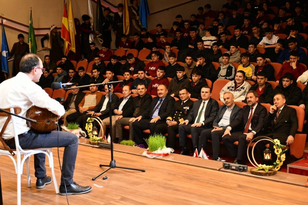 Pendik Kaymakamlığı, AHİSİAD ve Milli Eğitim Müdürlüğü İşbirliği İle Nevruz Bayramı Coşku İle Kutlandı 12