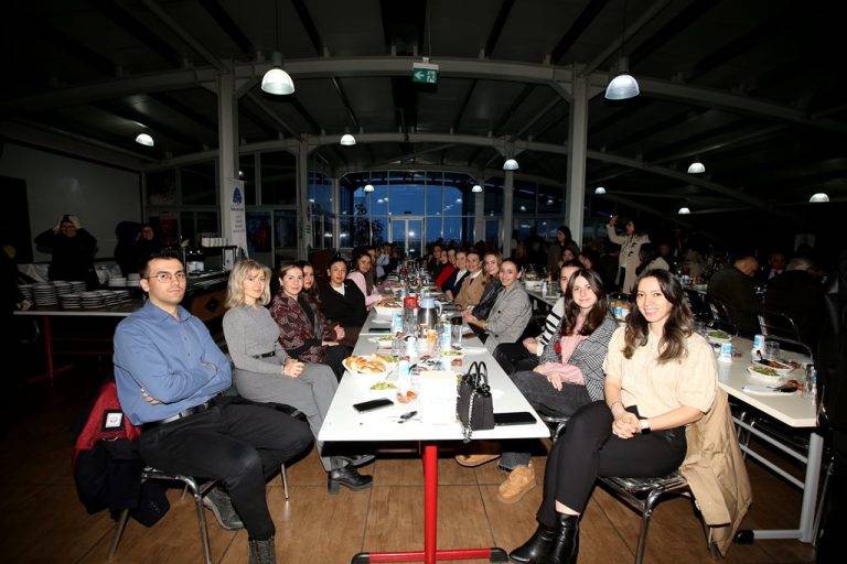 Eryetiş -Balkanlar okulları eğitim camiasını iftar programında buluşturdu 10