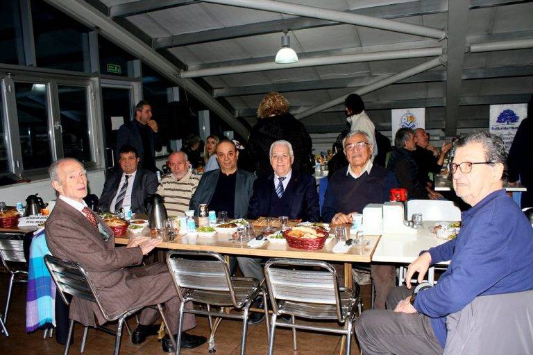 Eryetiş -Balkanlar okulları eğitim camiasını iftar programında buluşturdu 6