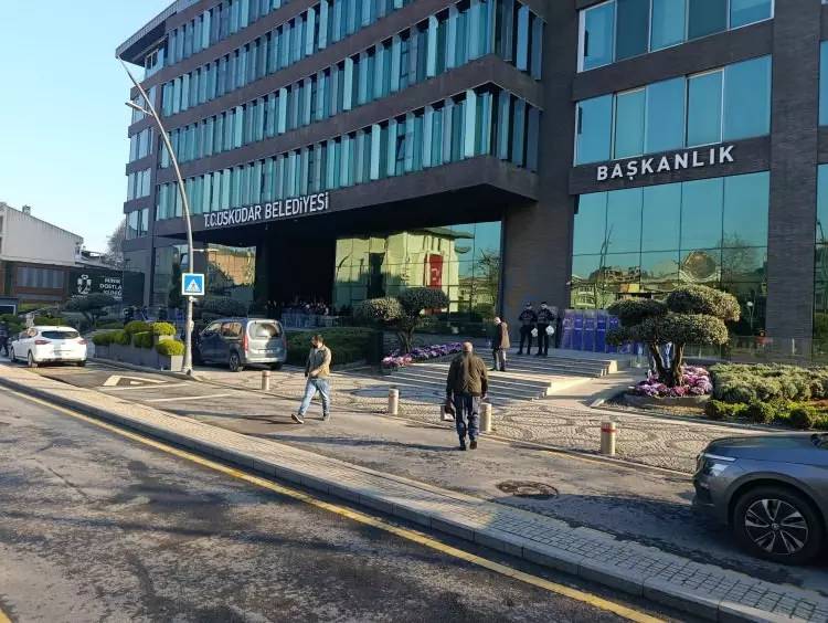 Üsküdar Belediyesi'nde rüşvet sıkandalı: Makam odasından balya balya paralar döküldü! 2