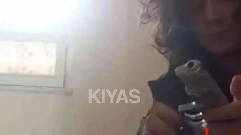 Okul canisinin yeni fotoğrafları akılara durgunluk verdi! Polis kıyafetleri, kadın eteği... 8