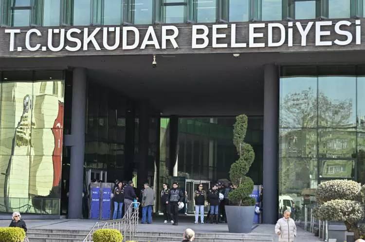 Üsküdar Belediyesi'nde rüşvet sıkandalı: Makam odasından balya balya paralar döküldü! 1