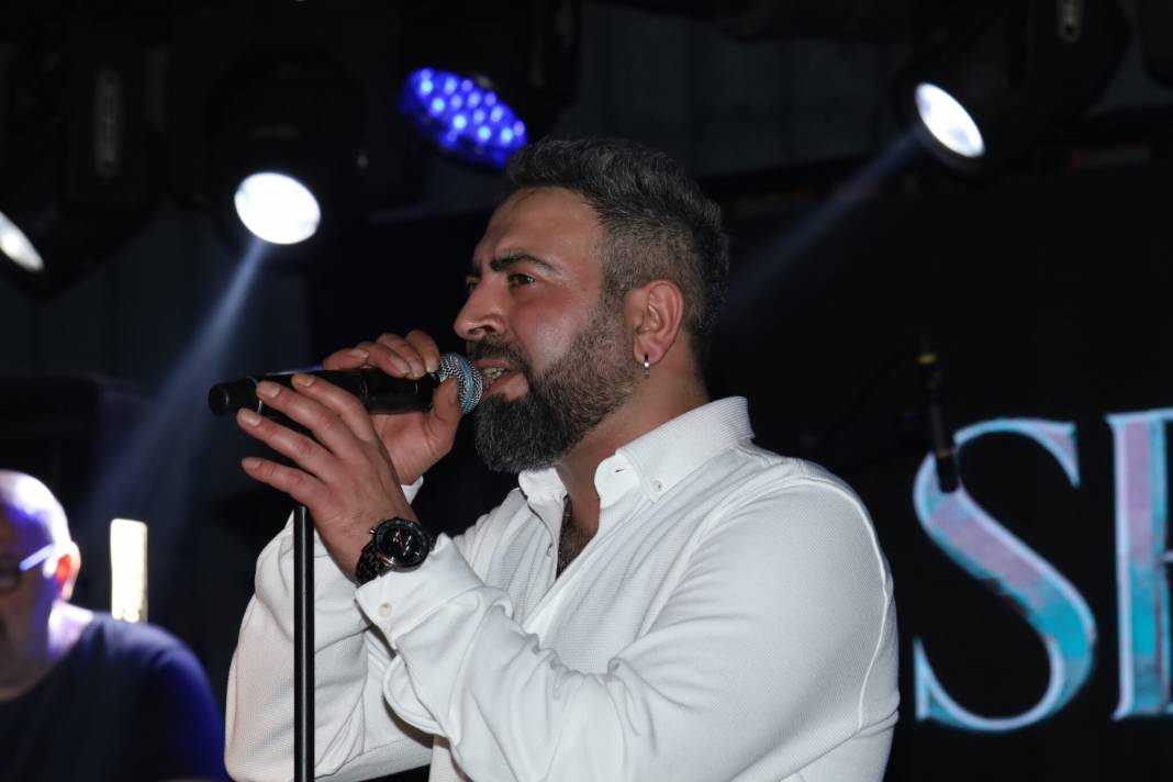 Servet İnal "Anlatamıyorum" şarkısını görkemli bir lansmanla tanıttı, Servet İnal kimdir? 1