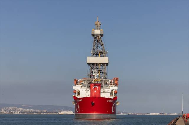 Çağrı Bey Somali'ye ulaştı: Türk gemisi yoğun ilgi gördü! 10