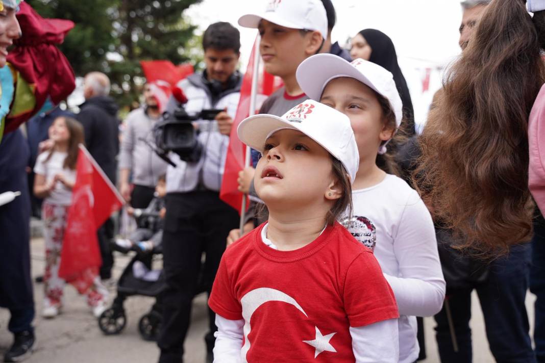 Tuzla’da 23 Nisan’da İshakpaşa Parkı açıldı bayram coşkusu kortejle taçlandı 7