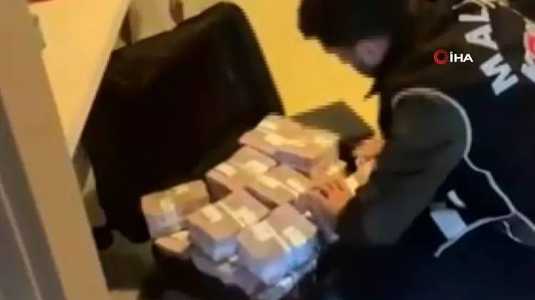 Üsküdar Belediyesi'nde rüşvet sıkandalı: Makam odasından balya balya paralar döküldü! 6