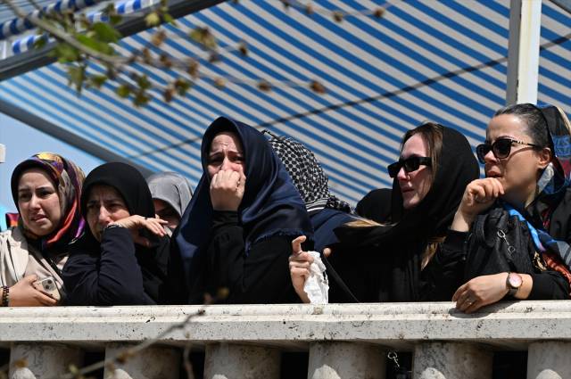 Sözün bittiği yer: Kahramanmaraş okul saldırısında ölen öğrenciler tek tek toprağa verildi 5