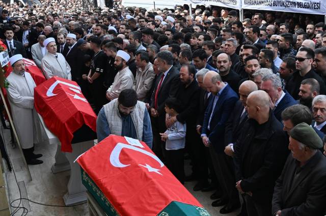 Sözün bittiği yer: Kahramanmaraş okul saldırısında ölen öğrenciler tek tek toprağa verildi 3