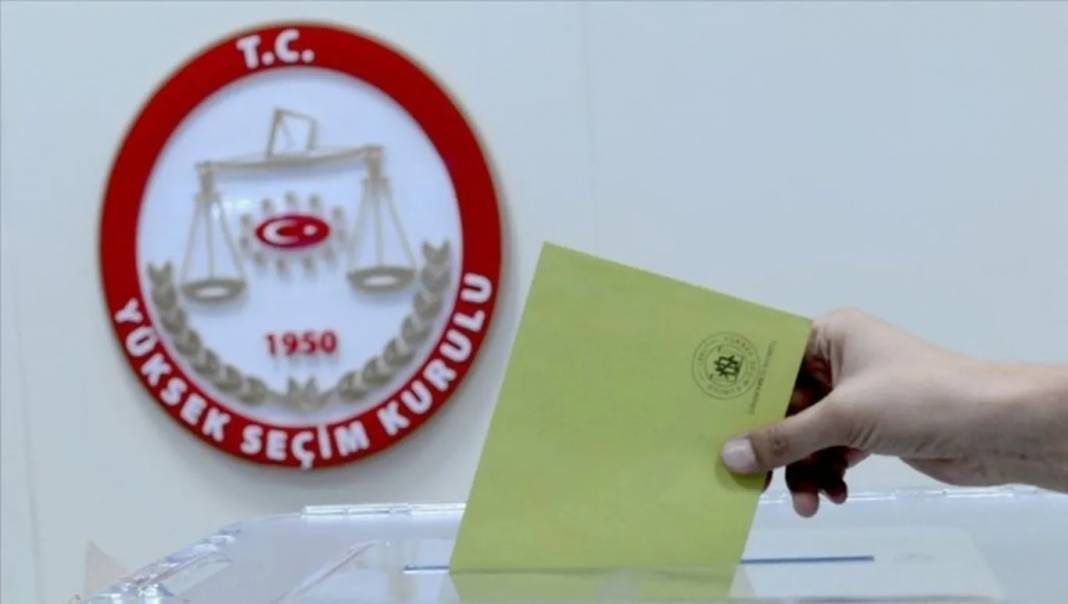 Son seçim anketinde dikkat çeken değişim: Ara fark giderek açılıyor! 3
