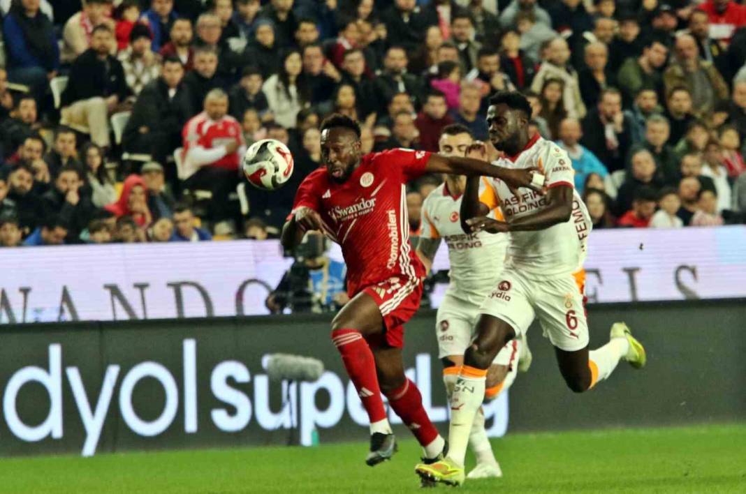 Süper Lig'de 33. haftanın programı: Hangi takımlar küme düşebilir? 2