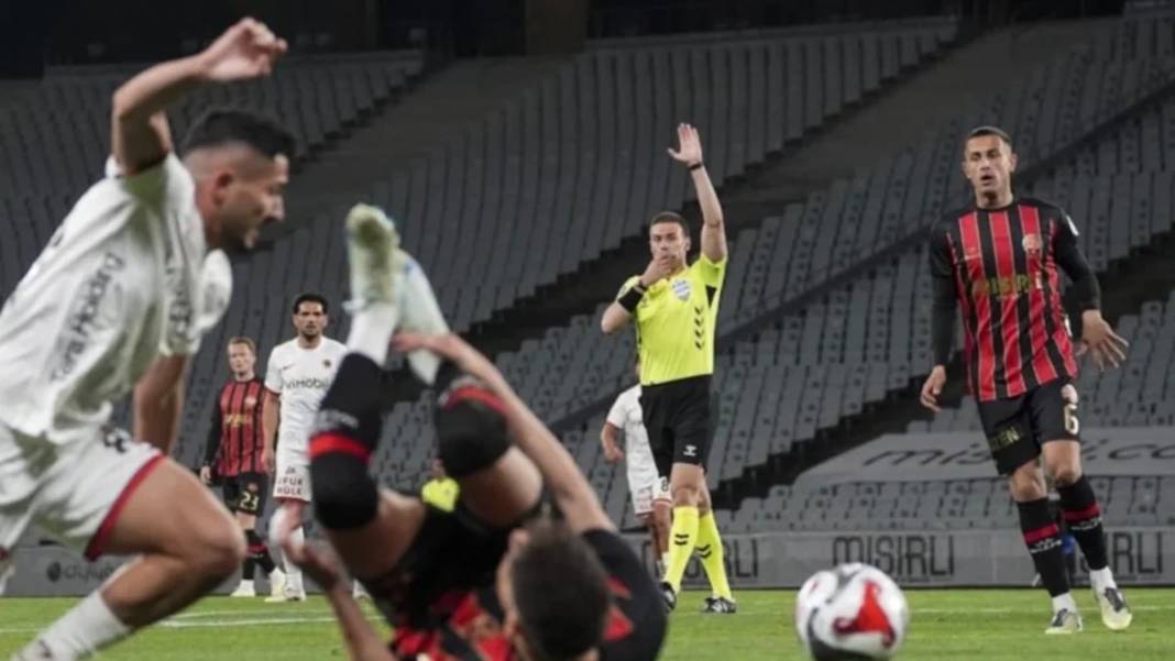 Süper Lig'de 33. haftanın programı: Hangi takımlar küme düşebilir? 4