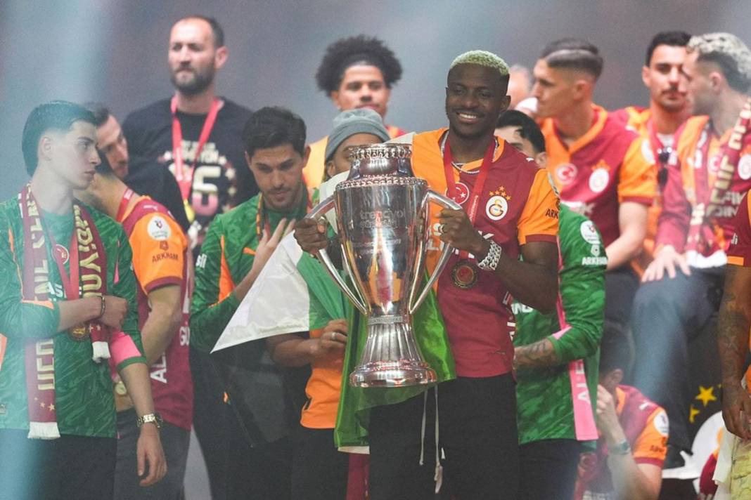 Galatasaray'ın şampiyonluk coşkusu doruklara çıktı! 14