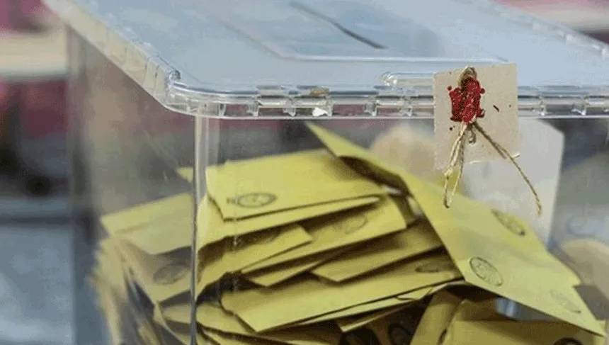 Son seçim anketinde dikkat çeken değişim: Ara fark giderek açılıyor! 2