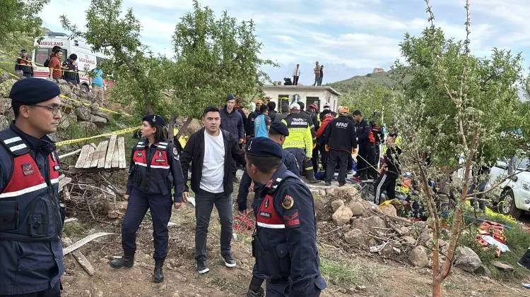 Su kuyusuna temizlik için inen bir daha çıkamadı: 3 kişinin cesedi peş peşe çıktı, 1 kişi ağır yaralı 6