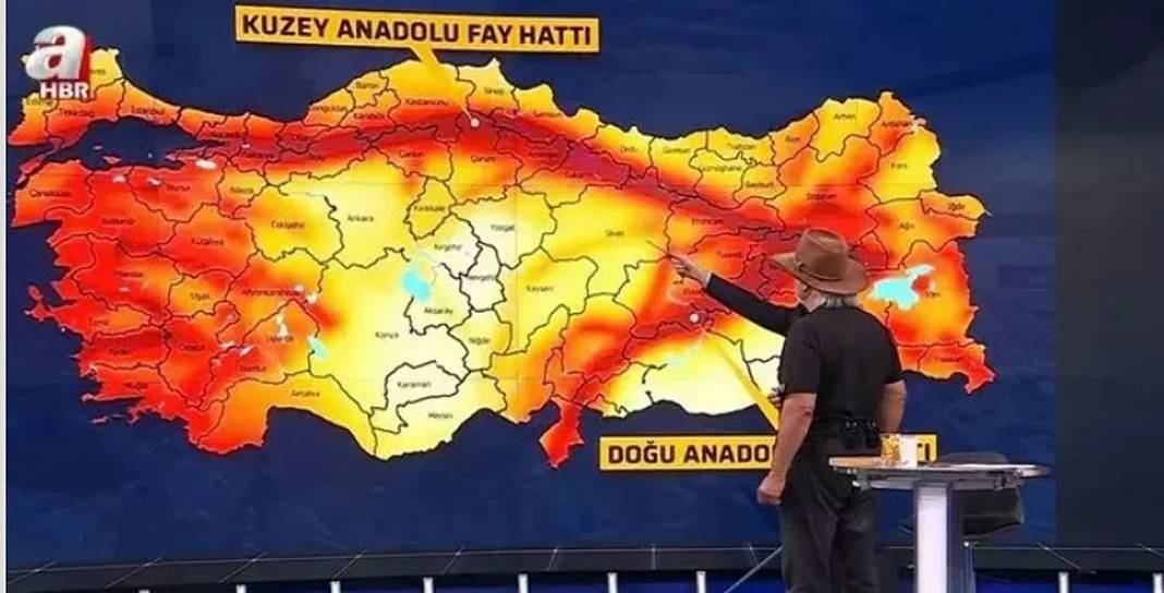 Deprem uzmanı Üşümezsoy meğer "deprem geliyor" demiş: 2 hafta önce Malatya'yı böyle uyarmış! 5