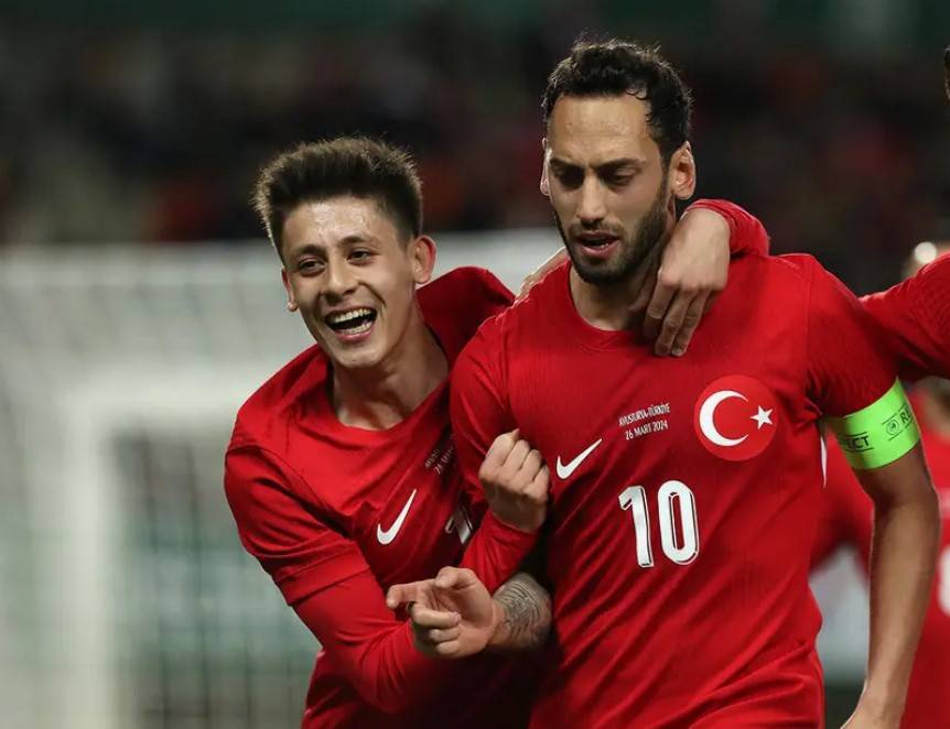 Dünyanın ilgisini çeken Türk: Kimliği belli oldu, yüzünü boyamasının nedeni bakın neymiş? 1