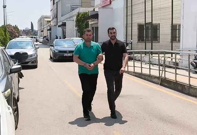 Oğluna kurşun yağdıran emekli polisten dikkat çeken ifade: Uyuşturucudan, kurmardan kurtaramadım 7