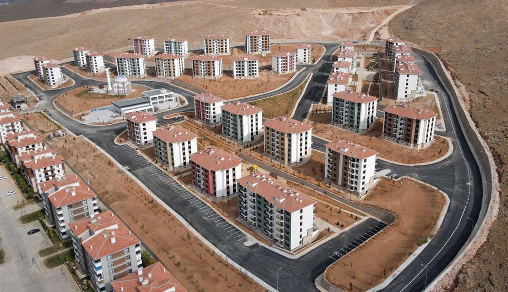 Bakan Kurum'dan müjde: 64 ilde yeni konutlar satışa çıkıyor! 10
