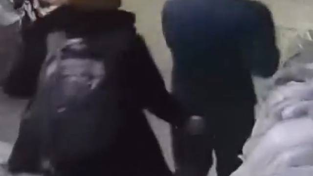 Türkiye bu taciz skandalını konuşuyor! İş yerlerini gezerek erkekleri hedef alan kadının o görüntüleri şaşkınlık yarttı! 5