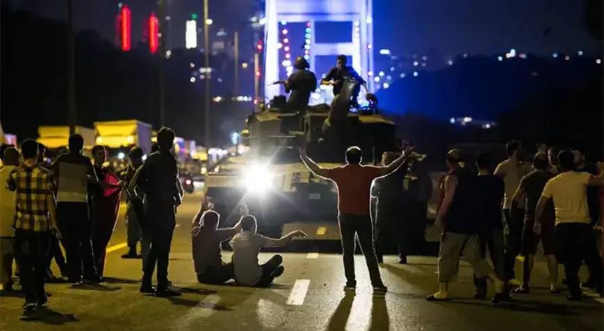 15 Temmuz'un 10. yılında 1500 dronlu ışık gösterisi izleyenleri cezbetti 1