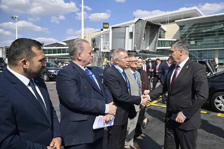 Dünya Ankara'yı konuştu: Tarihi NATO Zirvesi'nde dünya liderleri Türkiye’yi bakın nasıl buldu? 13