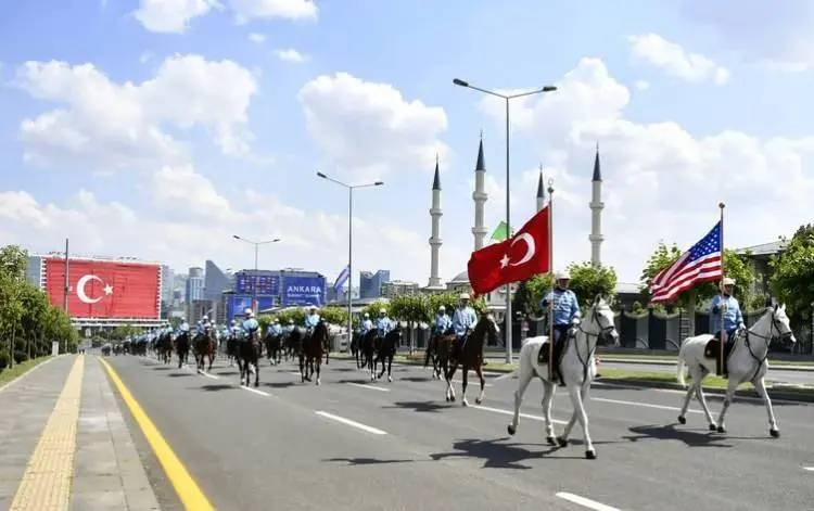 Dünya Ankara'yı konuştu: Tarihi NATO Zirvesi'nde dünya liderleri Türkiye’yi bakın nasıl buldu? 6