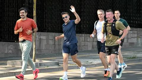 Macron Ankara sokaklarında: NATO Zirvesi kampında sabah koşusuna çıktı 4