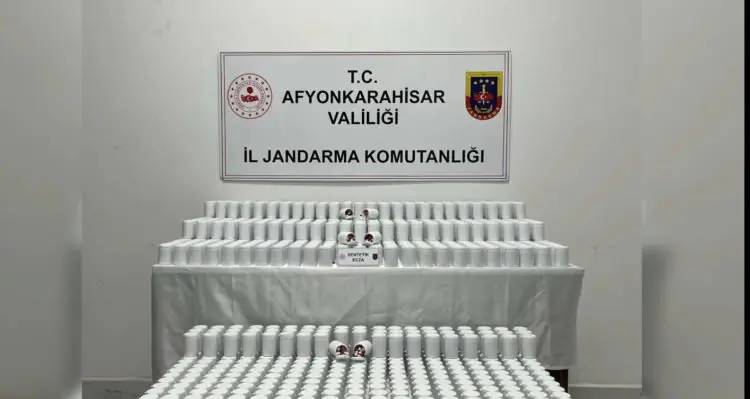 Jandarmadan 24 ilde soluk kesen narkotik operasyon: 138 şüpheli yakalandı 11