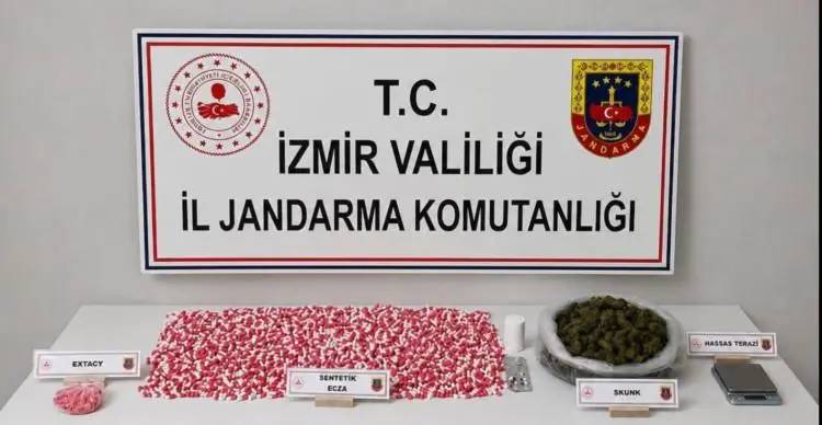 Jandarmadan 24 ilde soluk kesen narkotik operasyon: 138 şüpheli yakalandı 17