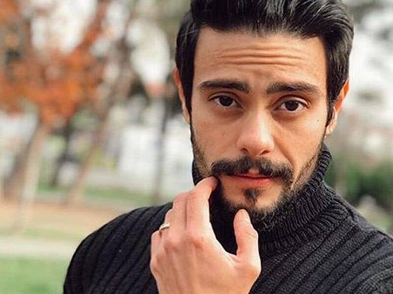 Cinsiyet değiştiren Rüzgar Erkoçlar'ın teknedeki yarı çıplak paylaşımı sosyal medyayı salladı! 4