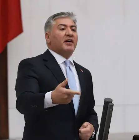 Özgür Özel'in kurduğu Yeni Parti'nin PM'den sonra A takımı (MYK)'sı belli oldu 18