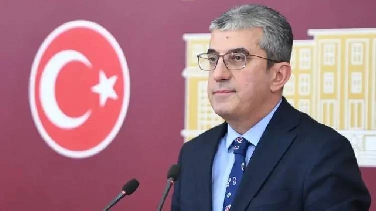 Özgür Özel'in kurduğu Yeni Parti'nin PM'den sonra A takımı (MYK)'sı belli oldu 19