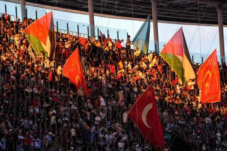 TÜGVA Yaz Okulu Finali'nde Cumhurbaşkanı Erdoğan'a jest: RAMS Park'ta koreografi şöleni! 7