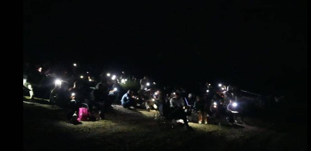 Perseid meteor şöleni: Binlerce kişi izledi, Trafik kilitlendi, kilometrelerce yürüdüler... 3