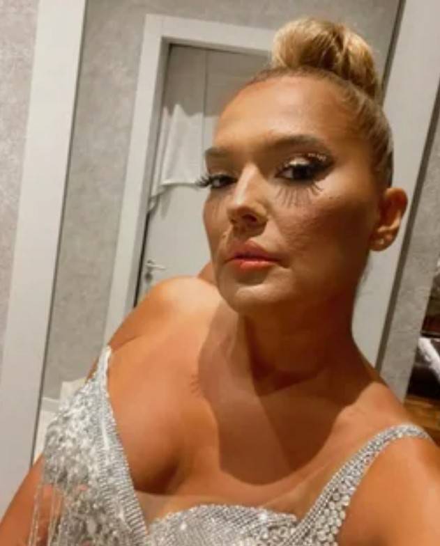 Demet Akalın'ın son paylaştığı filtresiz hali, sosyal medyayı salladı! 6