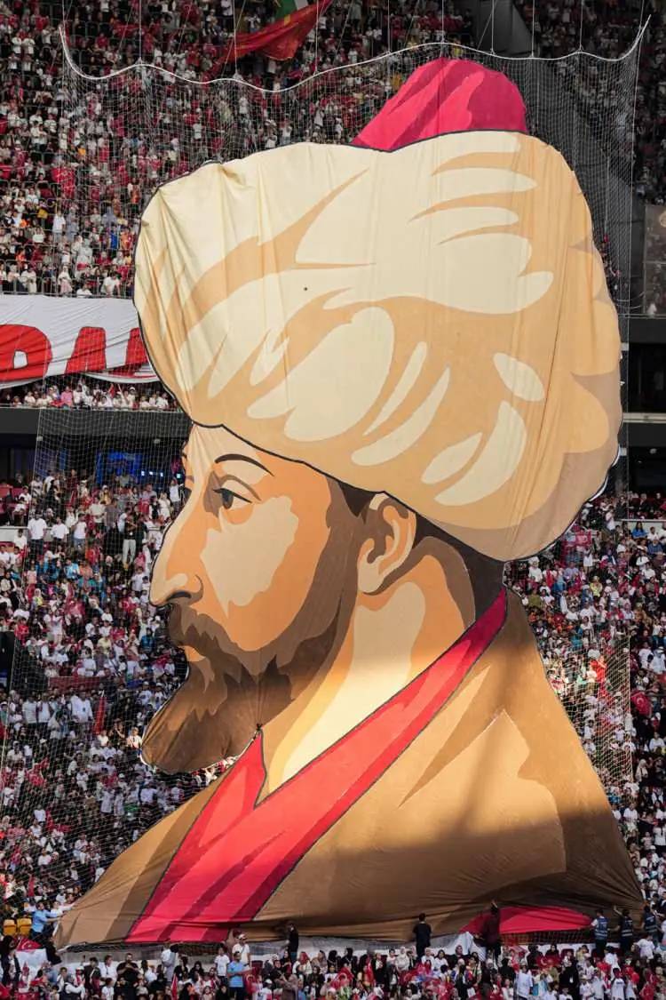 TÜGVA Yaz Okulu Finali'nde Cumhurbaşkanı Erdoğan'a jest: RAMS Park'ta koreografi şöleni! 3