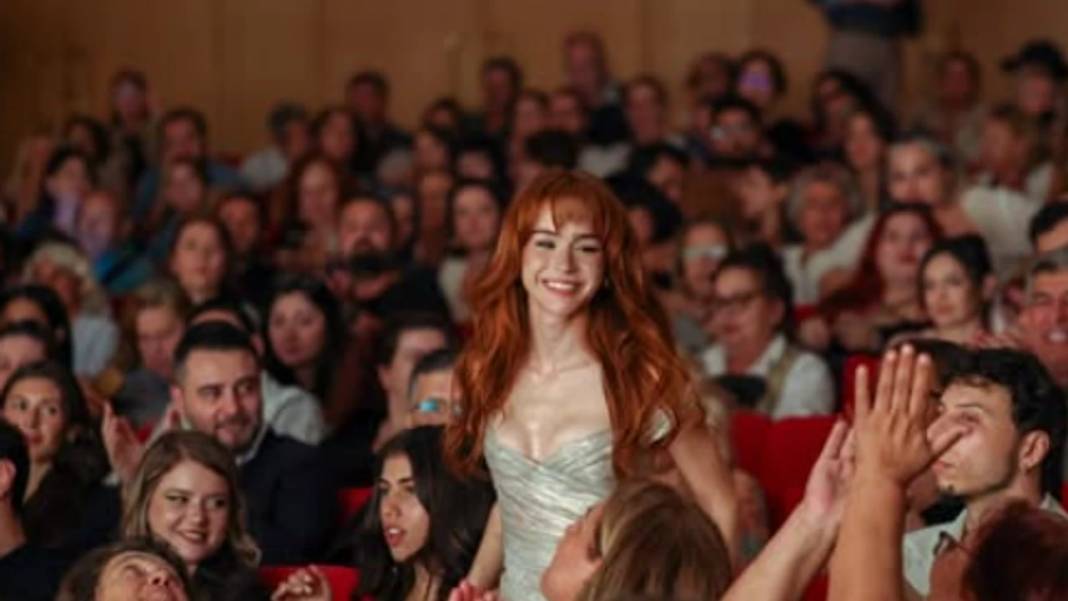 Erotik sahneleriyle gündemi sallamıştı: O ünlü isim, Kızılcık Şerbeti'nde rol alacak 3