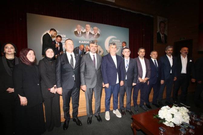 Muharrem Kır güven tazeleyerek yeniden ilçe başkanı oldu 8