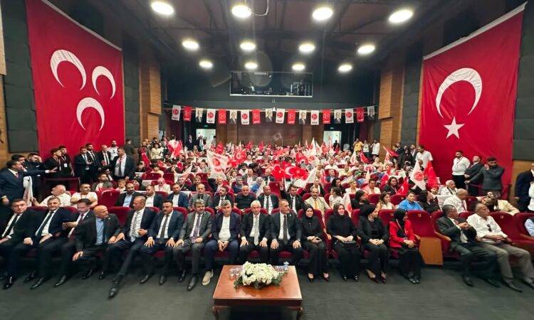 Muharrem Kır güven tazeleyerek yeniden ilçe başkanı oldu 7