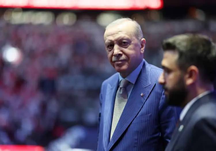 TÜGVA Yaz Okulu Finali'nde Cumhurbaşkanı Erdoğan'a jest: RAMS Park'ta koreografi şöleni! 10