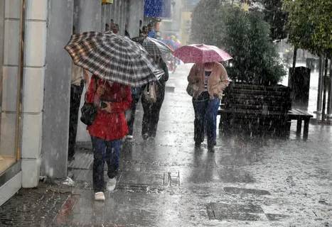 Meteoroloji peş peşe uyardı: İstanbul dahil 6 ile kuvvetli yağış geliyor! 3