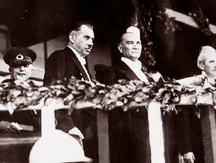 28 Ekim 1923 gecesi tarihin dönüm noktası: Türkiye Cumhuriyeti tam 103 yaşında 11